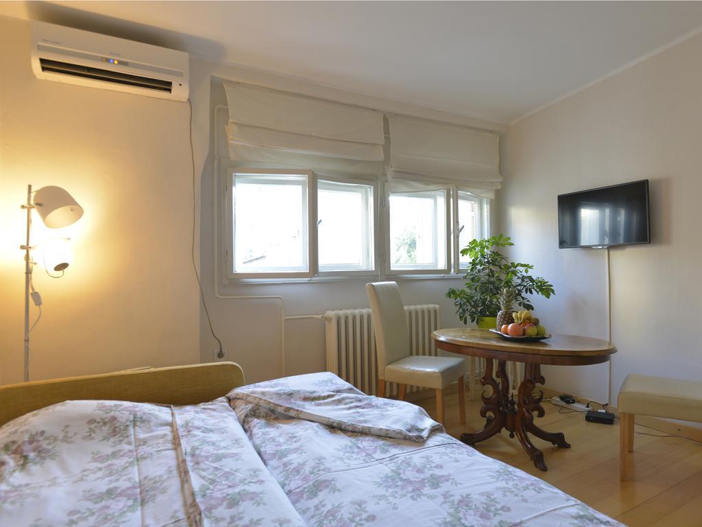 Downtown Dell Arte Apartment Novi Sad Bagian luar foto